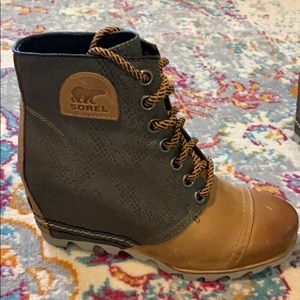 Sorel Wedge Boot 8.5